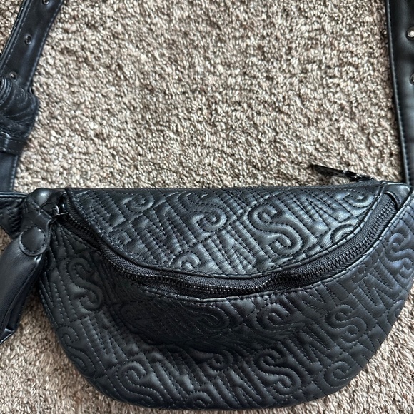 Steve Madden Belt Bag - Picture 2 of 3